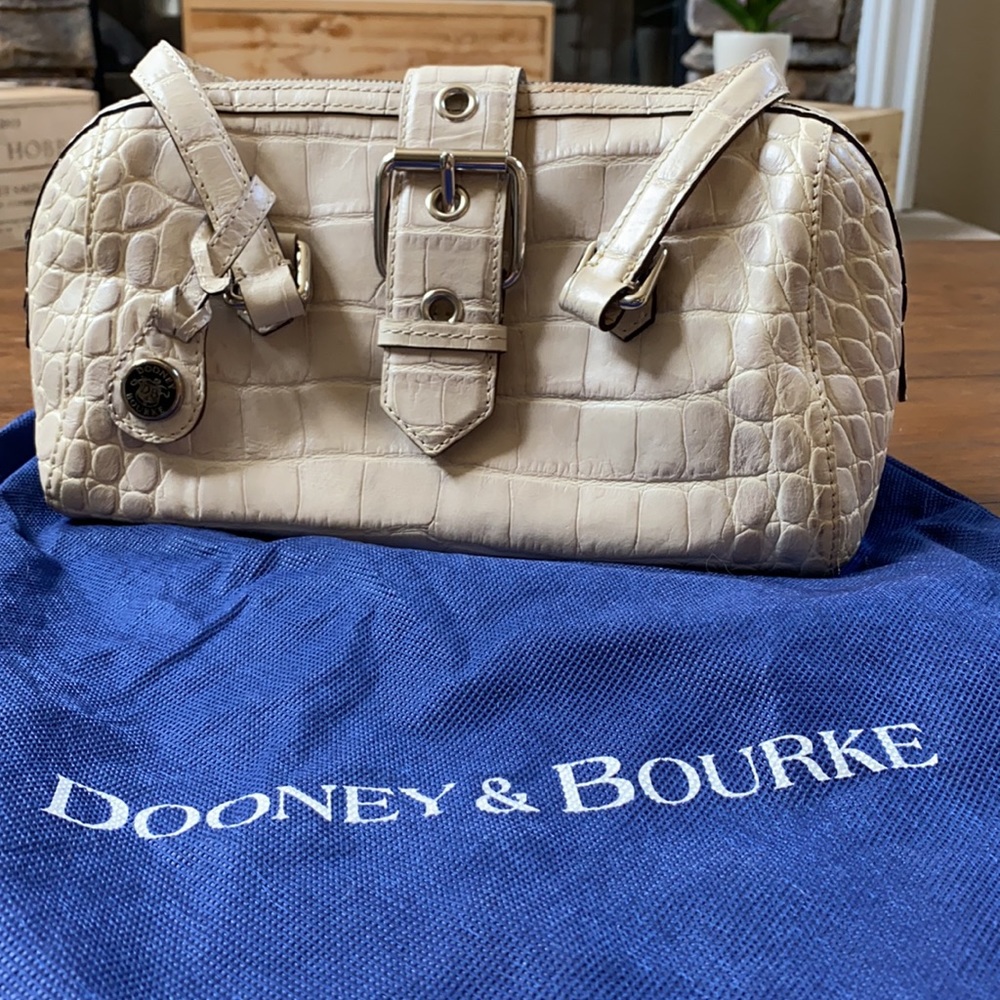 Authentic Dooney & Burke purse and matching wallet - Picture 2 of 15
